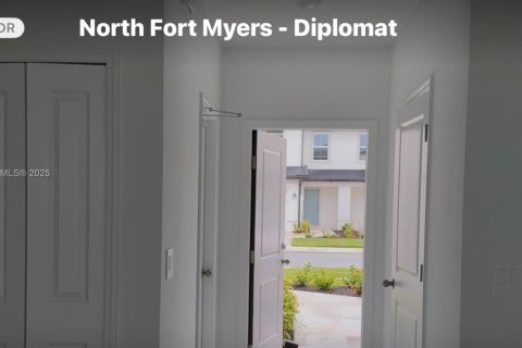 Adosado en alquiler en Fort Myers, Florida, 3 dormitorios № 1878496 - foto 3