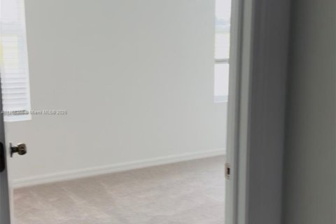 Adosado en alquiler en Fort Myers, Florida, 3 dormitorios № 1878496 - foto 12