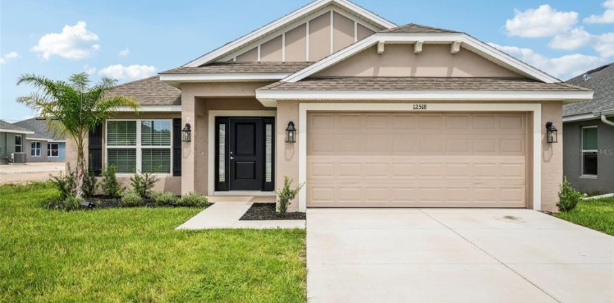 House in Spring Hill, Florida 4 bedrooms, 204.38 sq.m. № 1856105
