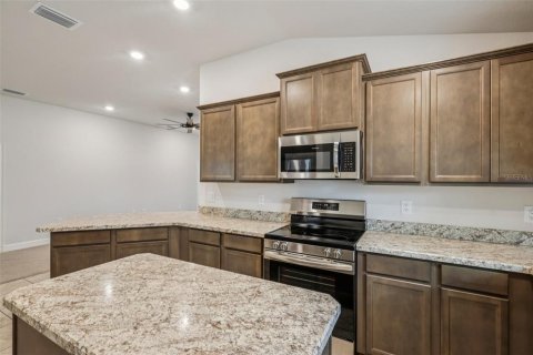House in Spring Hill, Florida 4 bedrooms, 204.38 sq.m. № 1856105 - photo 20