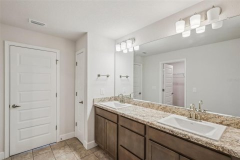 House in Spring Hill, Florida 4 bedrooms, 204.38 sq.m. № 1856105 - photo 29