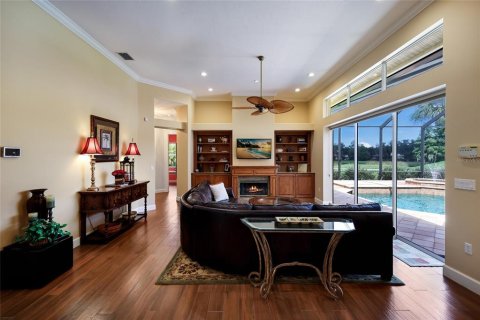 House in Sarasota, Florida 5 bedrooms, 479.65 sq.m. № 2396095 - photo 15