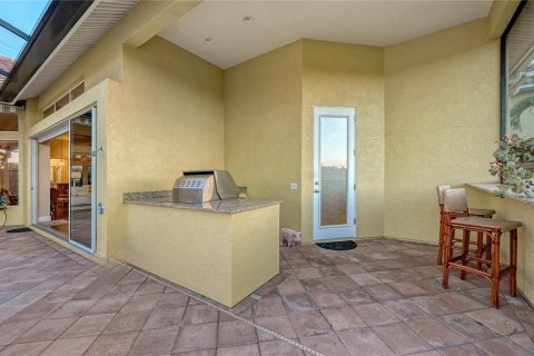 House in Sarasota, Florida 5 bedrooms, 479.65 sq.m. № 2396095 - photo 22
