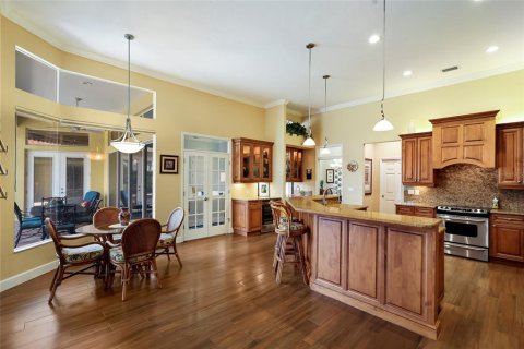 House in Sarasota, Florida 5 bedrooms, 479.65 sq.m. № 2396095 - photo 14