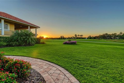House in Sarasota, Florida 5 bedrooms, 479.65 sq.m. № 2396095 - photo 26