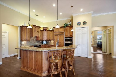 House in Sarasota, Florida 5 bedrooms, 479.65 sq.m. № 2396095 - photo 13