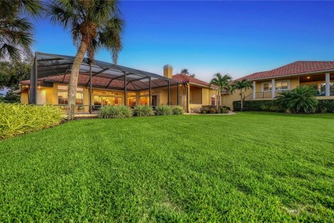 House in Sarasota, Florida 5 bedrooms, 479.65 sq.m. № 2396095 - photo 25