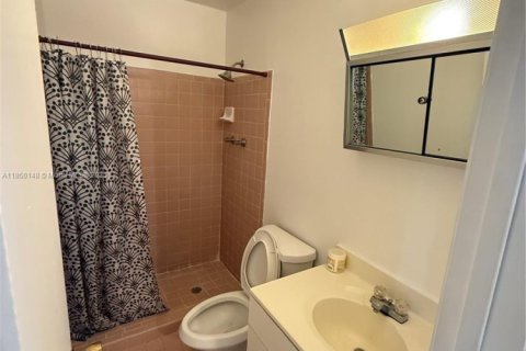 Condominio en venta en Miami, Florida, 2 dormitorios, 78.04 m2 № 2035730 - foto 21
