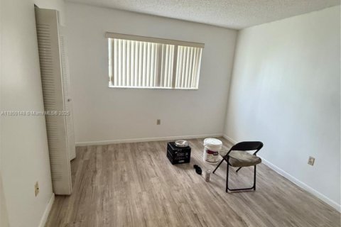 Condominio en venta en Miami, Florida, 2 dormitorios, 78.04 m2 № 2035730 - foto 7