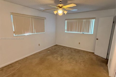 Condominio en venta en Miami, Florida, 2 dormitorios, 78.04 m2 № 2035730 - foto 20