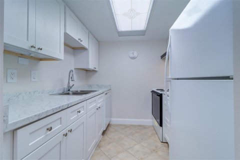 Купить кондоминиум в Ларго, Флорида 4 комнаты, 69.4м2, № 1359844 - фото 14