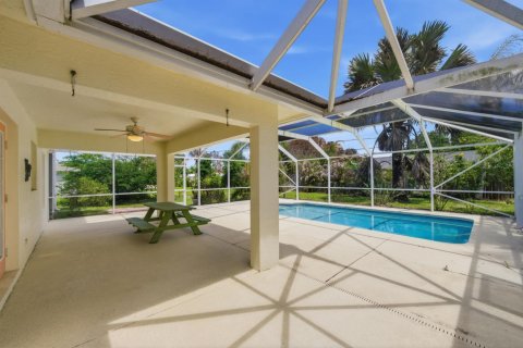 House in Port St. Lucie, Florida 3 bedrooms, 196.77 sq.m. № 2083301 - photo 22