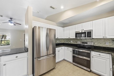 House in Port St. Lucie, Florida 3 bedrooms, 196.77 sq.m. № 2083301 - photo 7