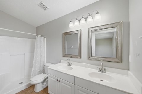 House in Port St. Lucie, Florida 3 bedrooms, 196.77 sq.m. № 2083301 - photo 18