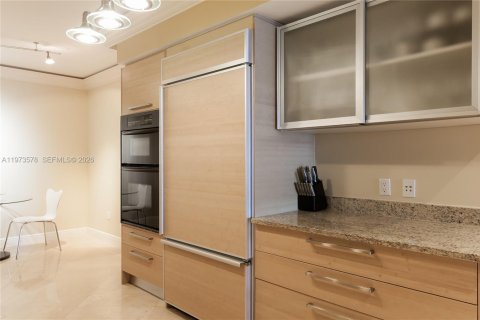 Condo in Hallandale Beach, Florida, 3 bedrooms  № 2052882 - photo 3