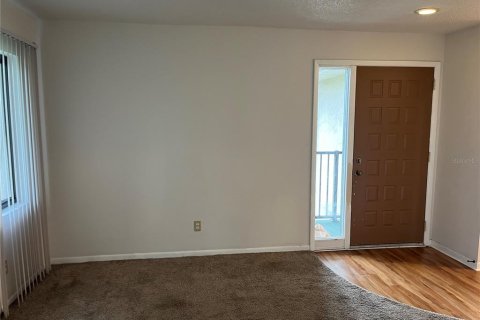Apartamento en alquiler en Haines City, Florida, 2 dormitorios, 102.01 m2 № 1909702 - foto 4