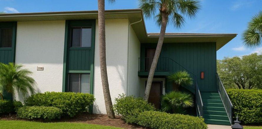 Apartamento en Haines City, Florida 2 dormitorios, 102.01 m2 № 1909702