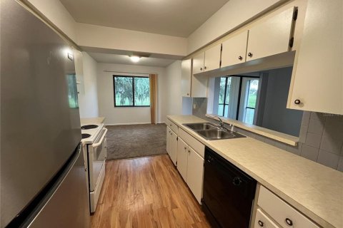 Apartamento en alquiler en Haines City, Florida, 2 dormitorios, 102.01 m2 № 1909702 - foto 5