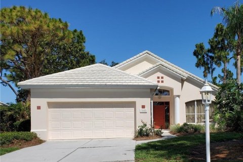 Villa ou maison à louer à University Park, Floride: 3 chambres, 210.52 m2 № 1295989 - photo 1
