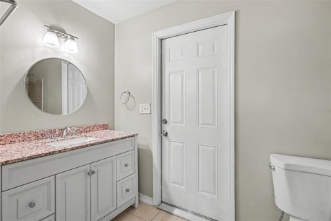 House in Brandon, Florida 4 bedrooms, 146.14 sq.m. № 2339041 - photo 13