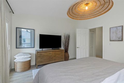 Adosado en alquiler en Saint Petersburg, Florida, 3 dormitorios, 147.25 m2 № 1819570 - foto 22