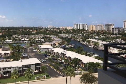 Condo in Hallandale Beach, Florida, 1 bedroom  № 1804191 - photo 8