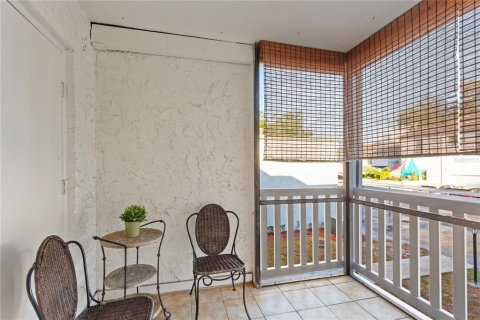 Condo in Tampa, Florida, 1 bedroom  № 2096227 - photo 16