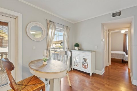 Condo in Tampa, Florida, 1 bedroom  № 2096227 - photo 6