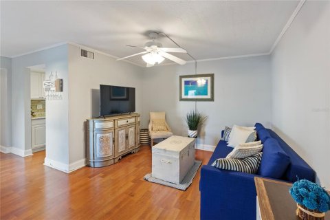 Condo in Tampa, Florida, 1 bedroom  № 2096227 - photo 3