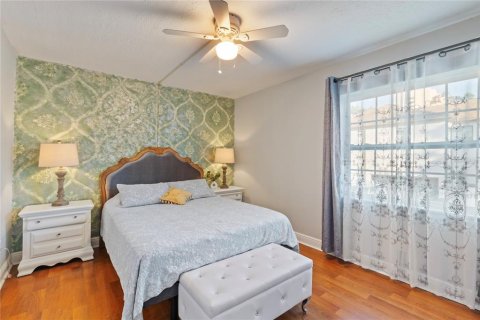 Condo in Tampa, Florida, 1 bedroom  № 2096227 - photo 12