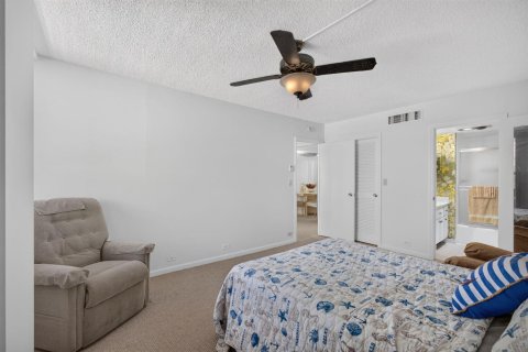 Condo in North Palm Beach, Florida, 2 bedrooms № 2171919 - photo 23