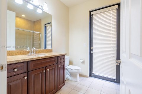 Casa en alquiler en Doral, Florida, 4 dormitorios, 324.69 m2 № 2009310 - foto 5