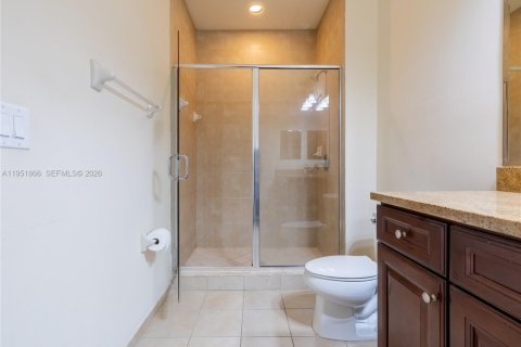 Casa en alquiler en Doral, Florida, 4 dormitorios, 324.69 m2 № 2009310 - foto 21