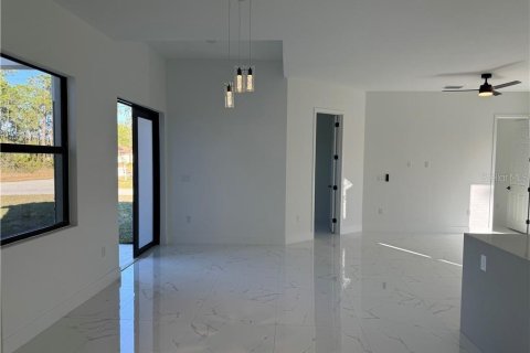 Casa en venta en Lehigh Acres, Florida, 3 dormitorios, 139.17 m2 № 1657060 - foto 16