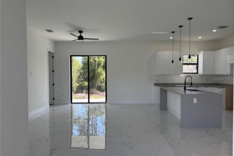 Casa en venta en Lehigh Acres, Florida, 3 dormitorios, 139.17 m2 № 1657060 - foto 14