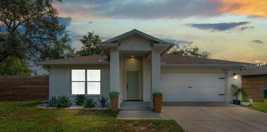 Villa ou maison à Deltona, Floride 3 chambres, 141.3 m2 № 1762051