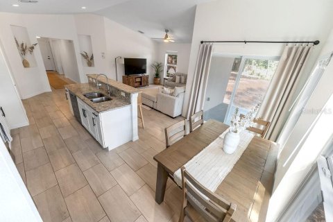 Villa ou maison à vendre à Deltona, Floride: 3 chambres, 141.3 m2 № 1762051 - photo 13