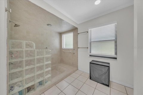 House in Brandon, Florida 4 bedrooms, 257.53 sq.m. № 1837447 - photo 27