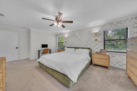 House in Brandon, Florida 4 bedrooms, 257.53 sq.m. № 1837447 - photo 24