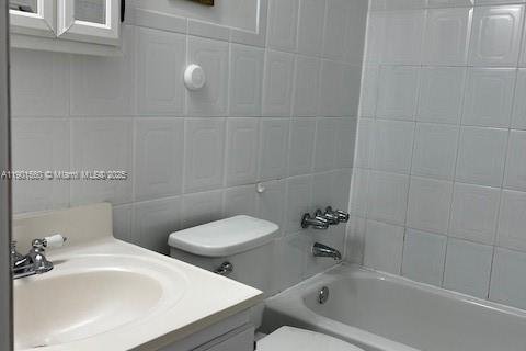 Copropriété à louer à Sweetwater, Floride: 2 chambres, 66.89 m2 № 2021117 - photo 10