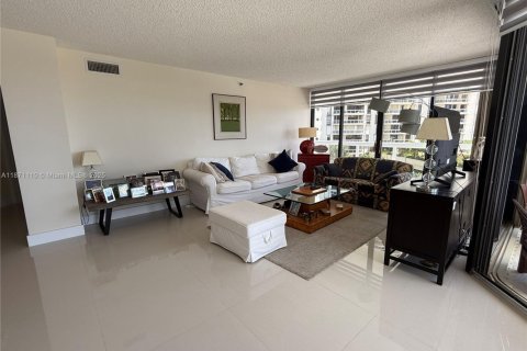 Condo in Aventura, Florida, 3 bedrooms in LANDMARK  № 1926100 - photo 5