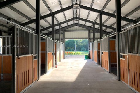Propiedad comercial en venta en Loxahatchee Groves, Florida № 2004943 - foto 11
