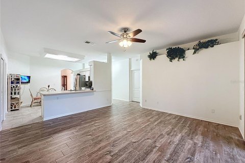 House in Clermont, Florida 3 bedrooms, 175.77 sq.m. № 1893919 - photo 18