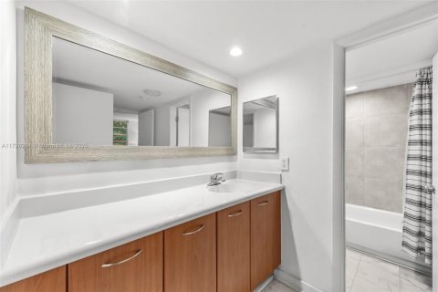Condominio en venta en Miami, Florida, 1 dormitorio, 67.17 m2 № 1477386 - foto 15