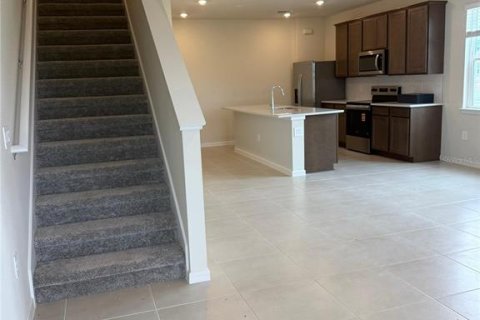 Touwnhouse à louer à Kissimmee, Floride: 4 chambres, 170.48 m2 № 2403045 - photo 4