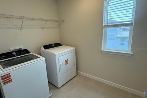 Touwnhouse à louer à Kissimmee, Floride: 4 chambres, 170.48 m2 № 2403045 - photo 6