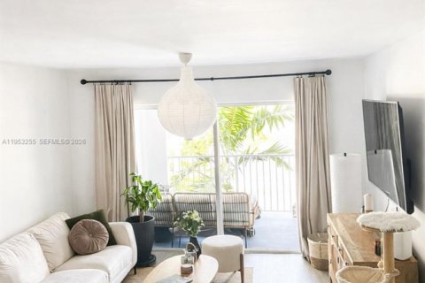 Condominio en alquiler en Davie, Florida, 2 dormitorios, 104.42 m2 № 2007957 - foto 7