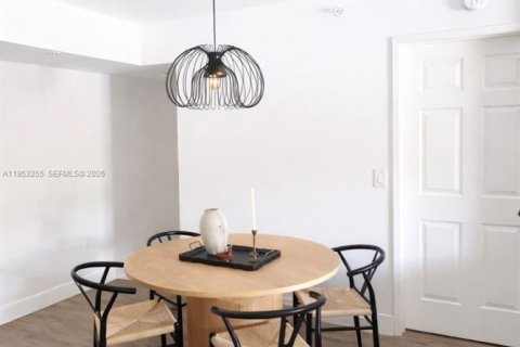 Condominio en alquiler en Davie, Florida, 2 dormitorios, 104.42 m2 № 2007957 - foto 8