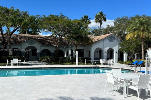 Condominio en alquiler en Davie, Florida, 2 dormitorios, 104.42 m2 № 2007957 - foto 3