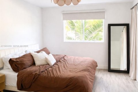 Condominio en alquiler en Davie, Florida, 2 dormitorios, 104.42 m2 № 2007957 - foto 5